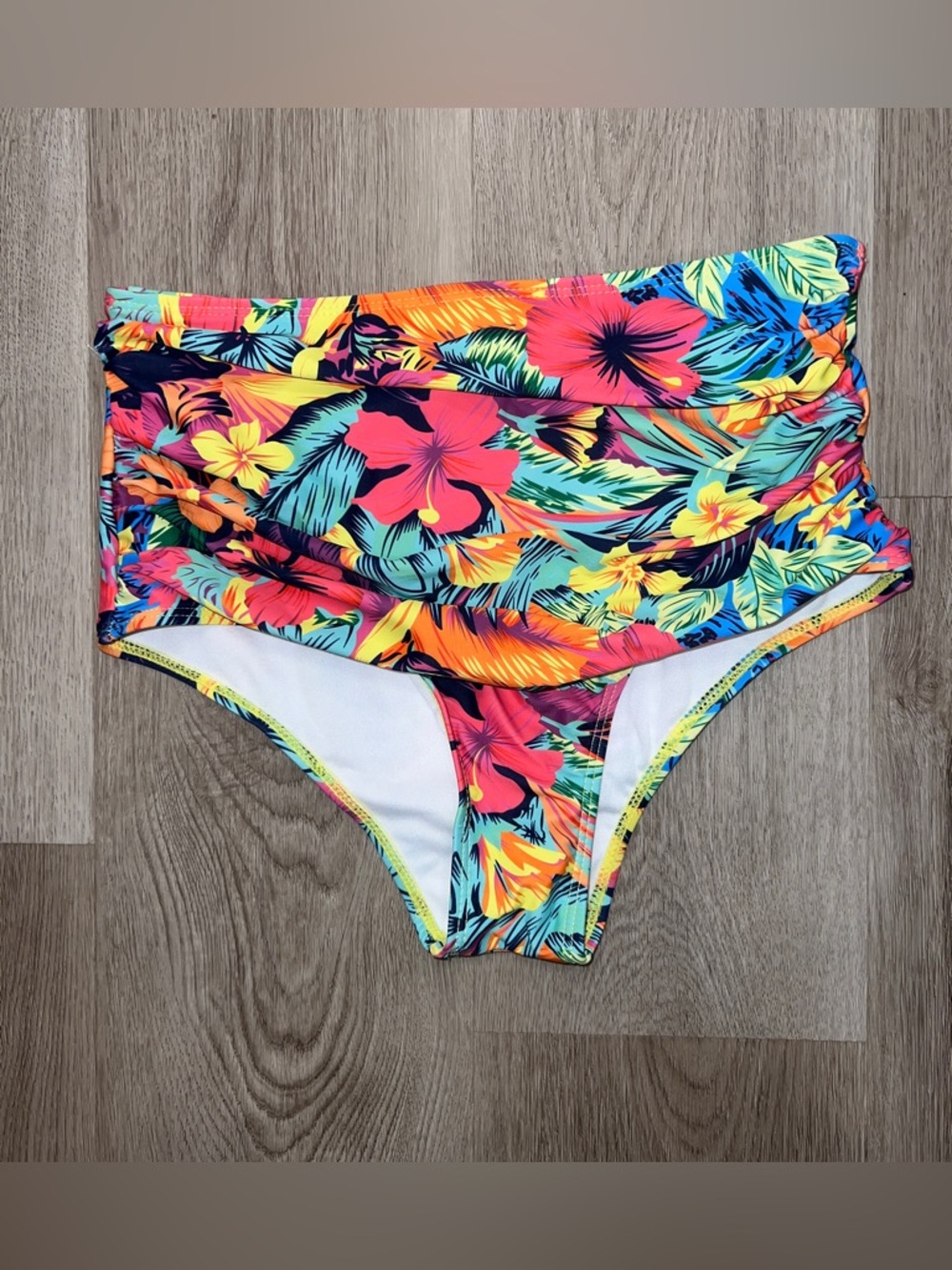 Sporlike Women's High-Waisted Bikini Bottoms Tropical Swimsuit Size Medium NWOT